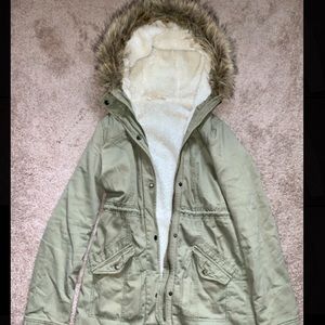 Hollister fleece lined fur hood winter jacket